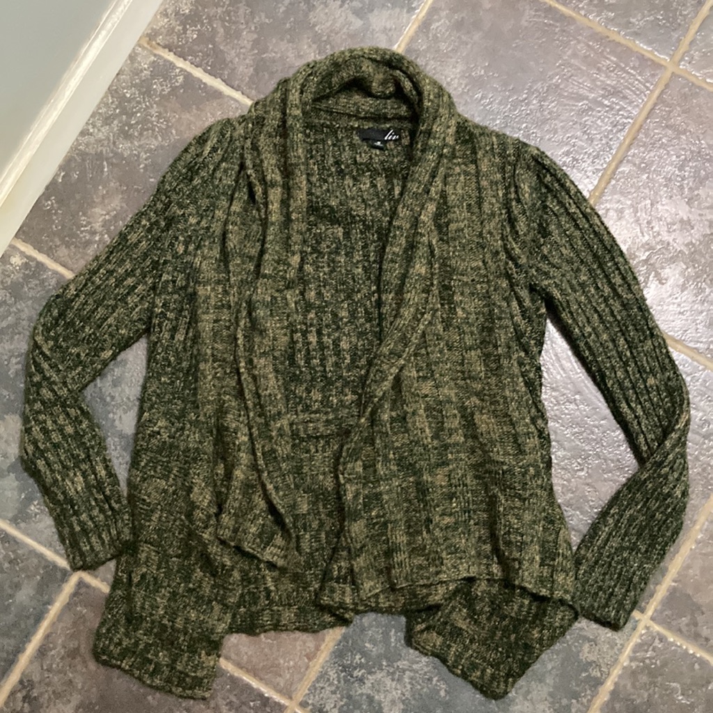 Liv Waterfall Cardigan Sweater. Size Medium. Nwot